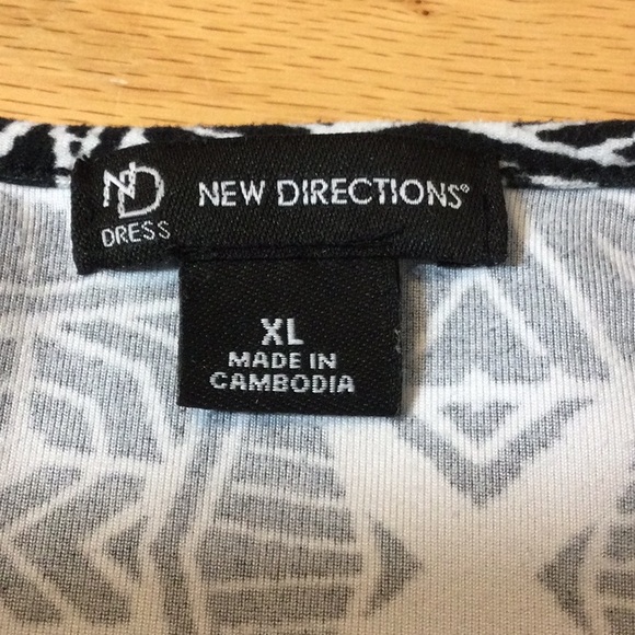 XL New Directions white geometric pattern stretch dress - Picture 15 of 16